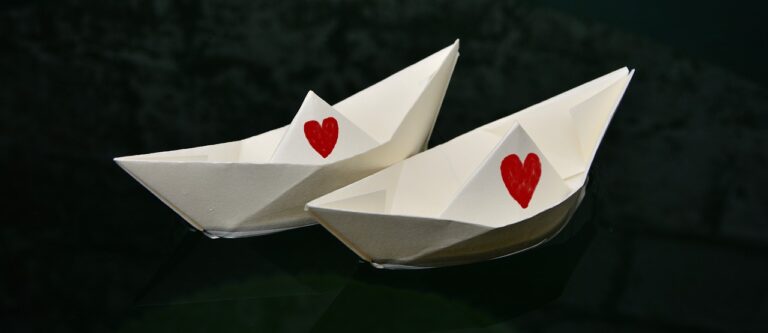 paper-boat_by_Pixabay